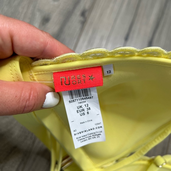 ASOS River Island NWOT Moulded Appliqué Triangle Bikini Top Size 8 in Yellow - Picture 6 of 11